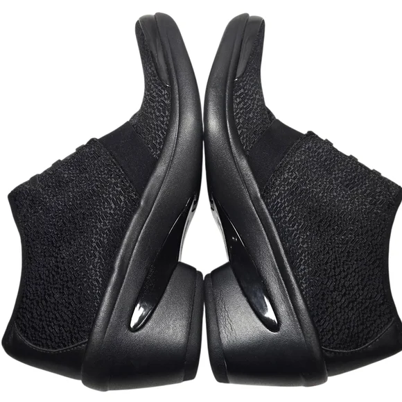 Bzees Enlighten Everyday Black Textured Slip On Booties Shooties Size 8.5 - Picture 4 of 14